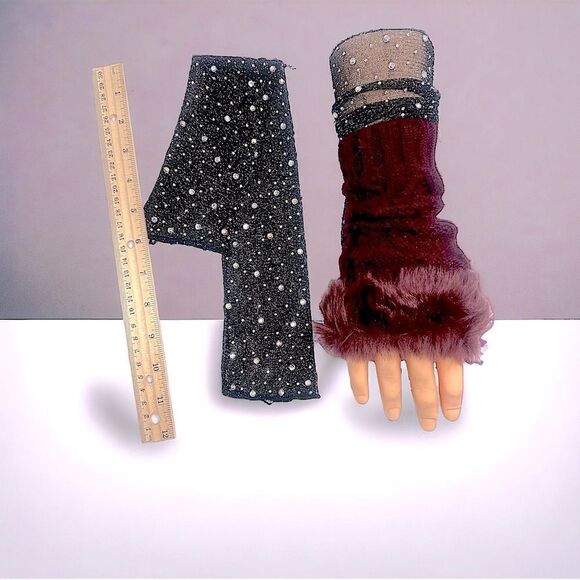 SXY l Custom Set l Elegant Black Arm Sleeves Shimmery & Sheer, Burgundy Gloves - Picture 5 of 9